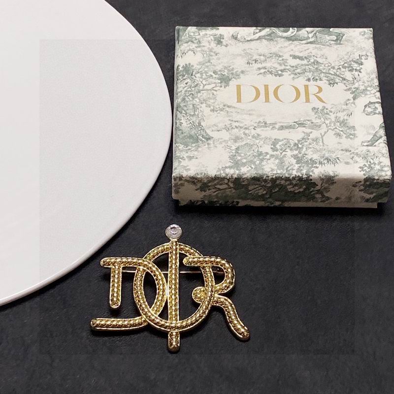 Dior Brooch 06lyr68